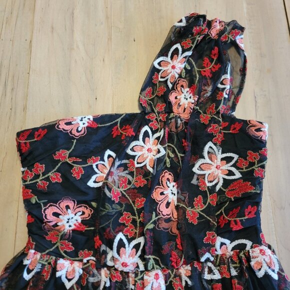 Bcbgeneration Black Multi Floral Embroidered One‎ Shoulder A-Line Dress 6 NWT - Picture 4 of 15